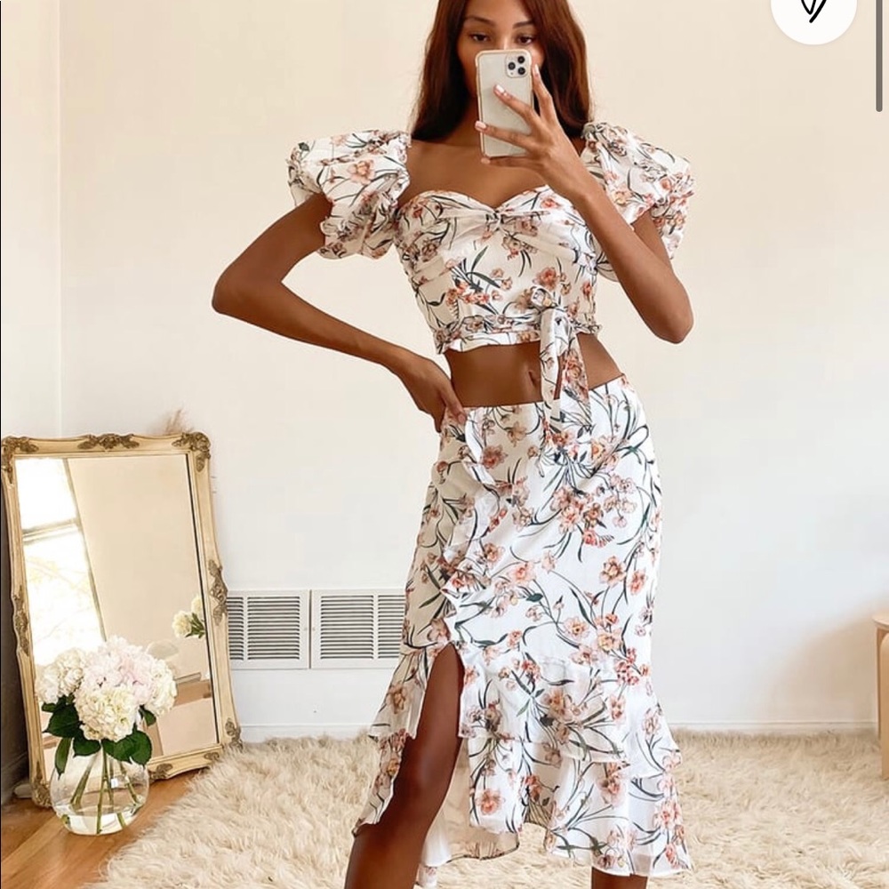 Luxurious 2 Piece SET!!